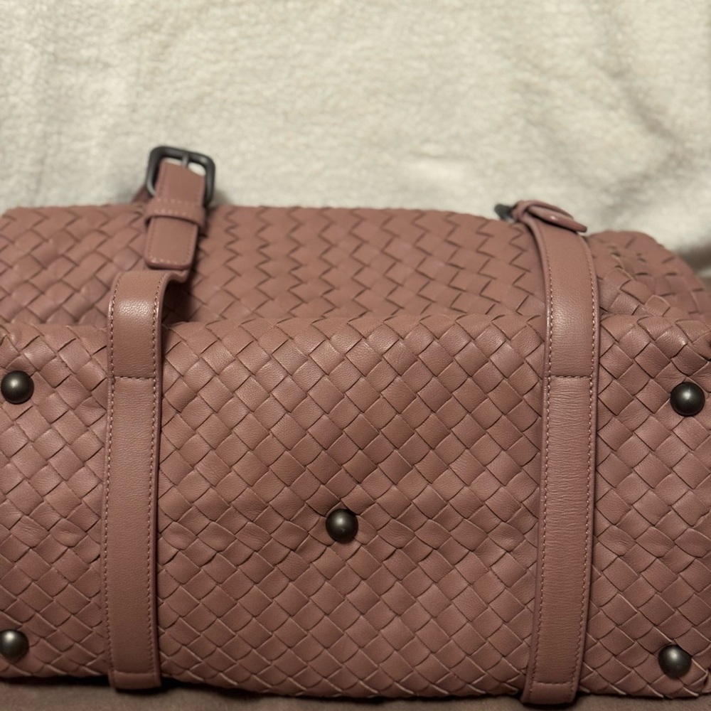 Bottega Veneta Mauve Woven Leather Shoulder Bag - Picture 3 of 10